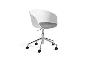 chaise_roulettes_about_a_chair_aac52_hay