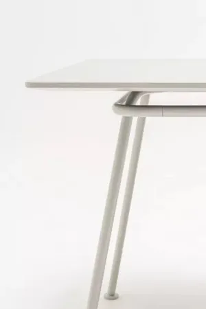 table_bench_new_school_mdd