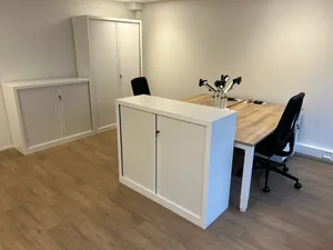 BURODOC AMENAGEMENT NOUVEAUX BUREAUX SEINE MARITIME-5 MOBILIER DE BUREAU AVEC RANGEMENT  BRAS SUPPORT ECRAN FAUTEUIL ERGONOMIQUE ARMOIRE DE RANGEMENT.JPEG