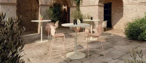 mobilier-exterieur-entreprise-table-haute-chill-tabourets-myfrill
