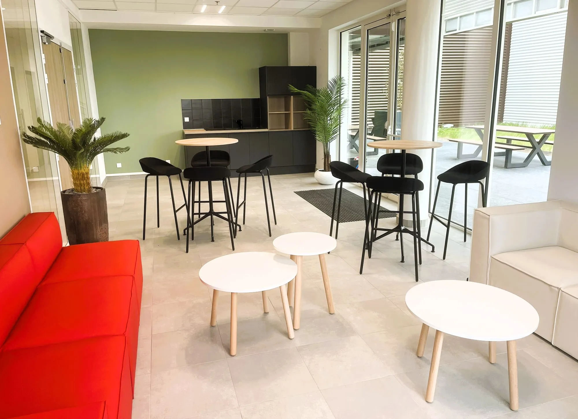 Burodoc aménagement en mobilier espaces de détente lounge et cafétéria 2.JPEG