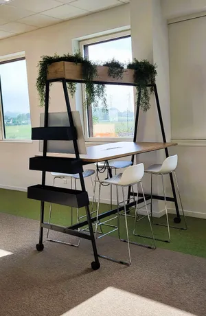 Burodoc mobilier de bureau mobile table de reunion avec vegetalisation.JPG
